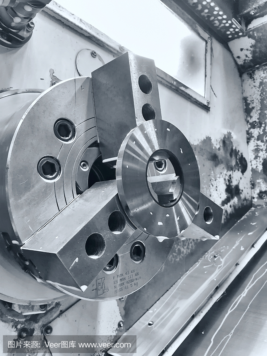 钢金属汽车零件切割机采用数控车床加工